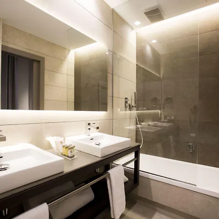 Отель Vincci Mercat 4*
