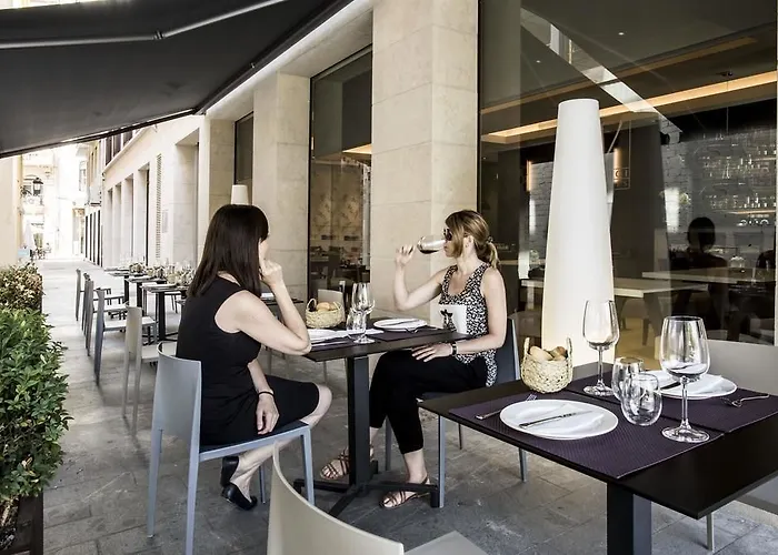 Vincci Mercat Hotel