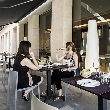 Vincci Mercat Hotel